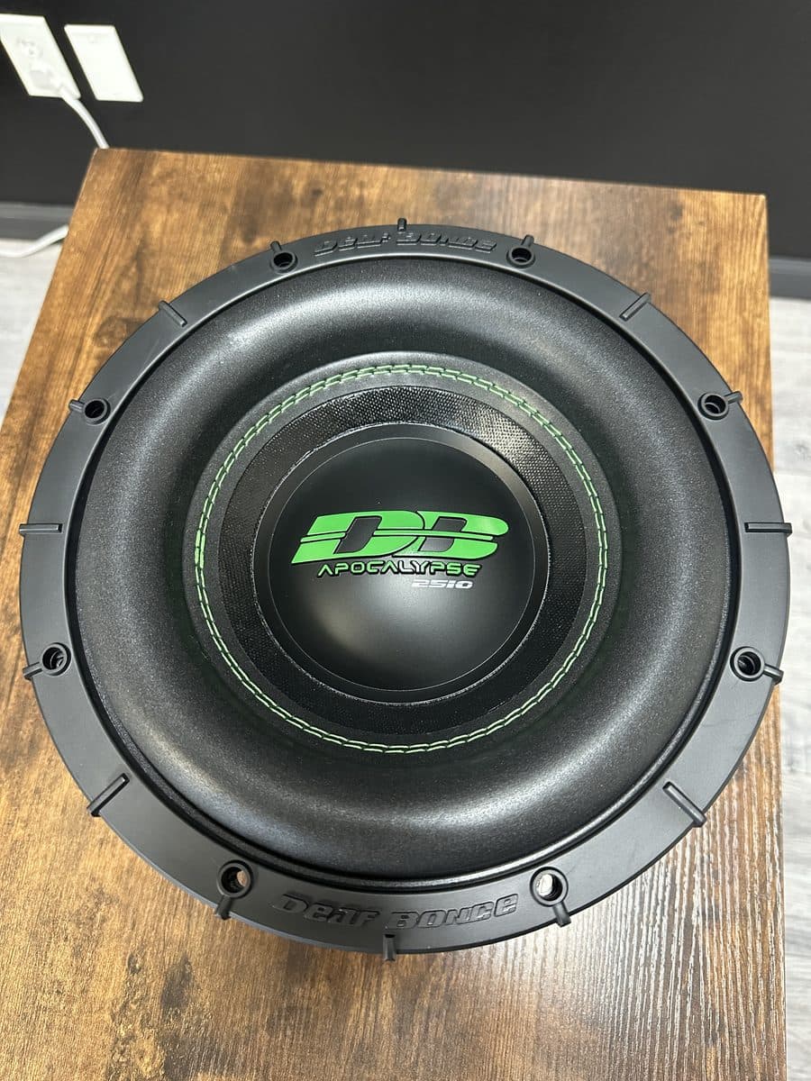 Deaf Bonce Apocalypse subwoofer