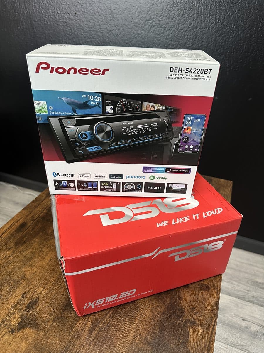 Pioneer Bluetooth head unit
